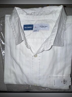 Old Navy Men’s Short Sleeve Shirt, Large-Tall